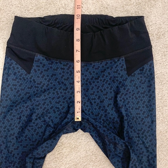 Sweaty Betty High Rise Honeycomb Navy Leggings - Picture 10 of 15